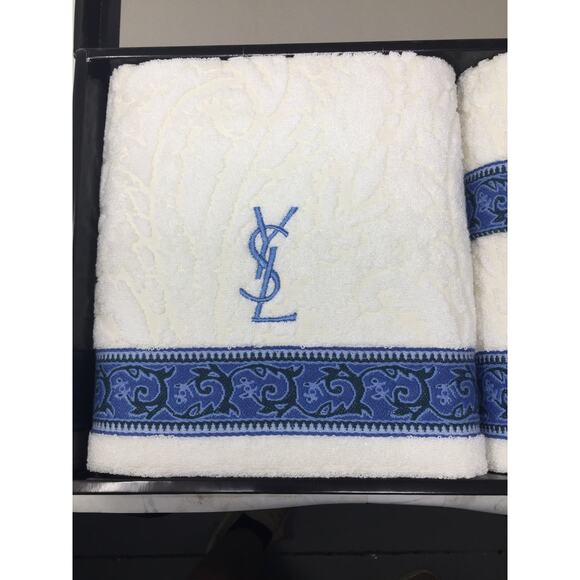 Yves Saint Laurent Embroidered Monogram Bath Towel Set - YSL - Picture 3 of 11
